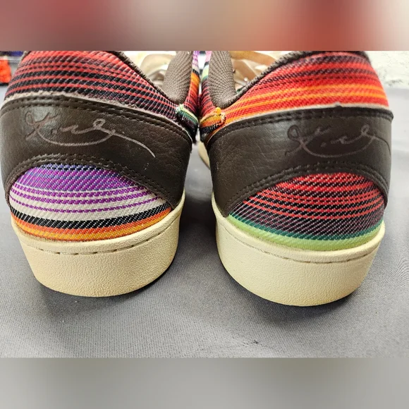 Size 11 - Nike Kobe 8 NSW Lifestyle LE Mexican Blanket Sneaker - Picture 7 of 10